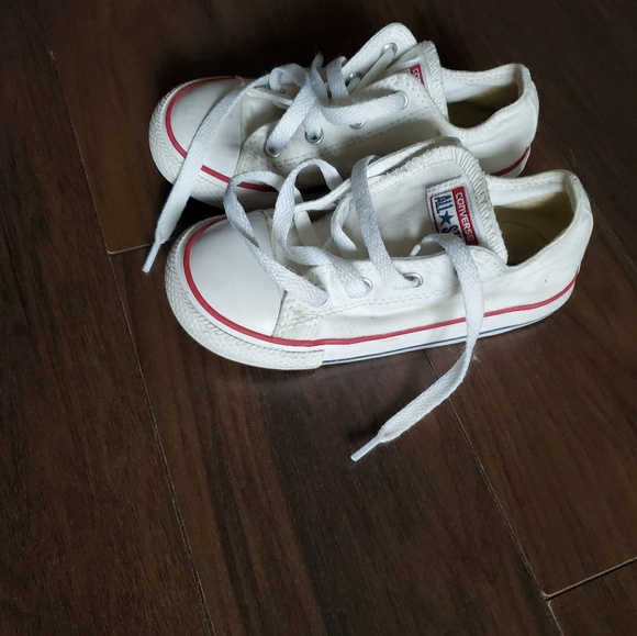Used Kid Converse Size 10 - Picture 2 of 2